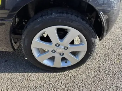 Photo 12 Peugeot Ion  Electrique