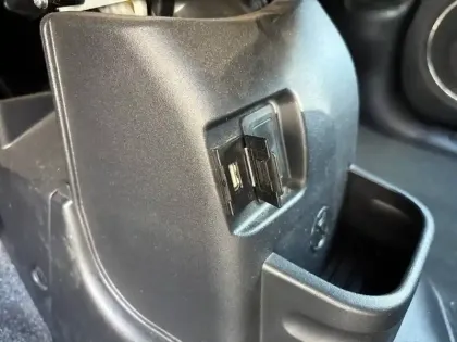 Photo 19 Peugeot Ion  Electrique