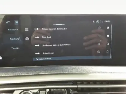 Photo 22 Peugeot 3008  Hybrid 136 e-DCS6