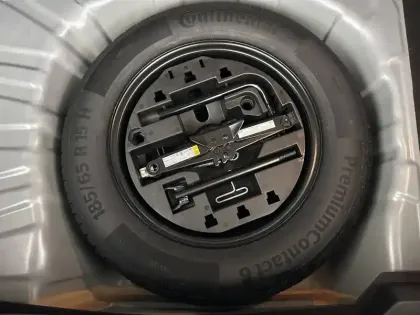 Photo 35 Renault Clio Gén. V (BJA) Ph2 Evolution 5