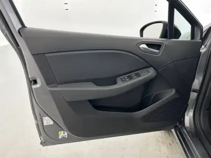 Photo 19 Renault Clio Gén. V (BJA) Ph2 Evolution 5