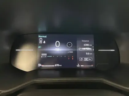 Photo 25 Renault Clio Gén. V (BJA) Ph2 Evolution 5