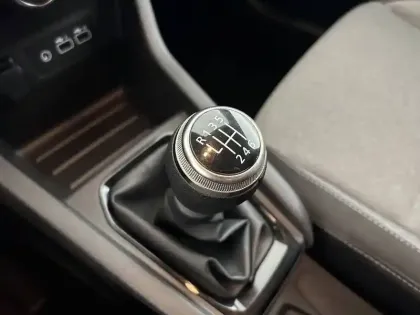 Photo 21 Renault Clio Gén. V (BJA) Ph2 Evolution 5