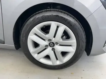 Photo 29 Renault Clio Gén. V (BJA) Ph2 Evolution 5