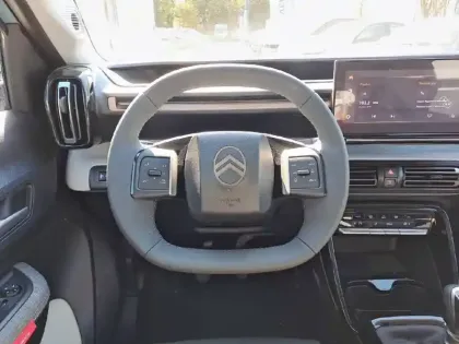 Photo 8 Citroën C3 Aircross  Turbo 100 BVM6