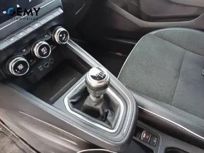 Photo 26 Renault Clio Gén. V (BJA) Ph1 Intens 5