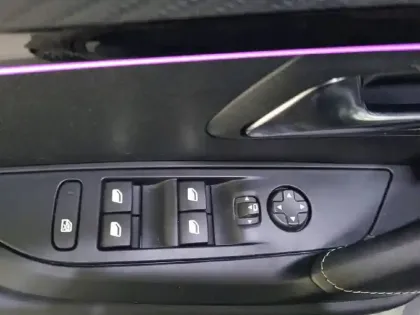 Photo 29 Peugeot 208  Hybrid 110 e-DCS6