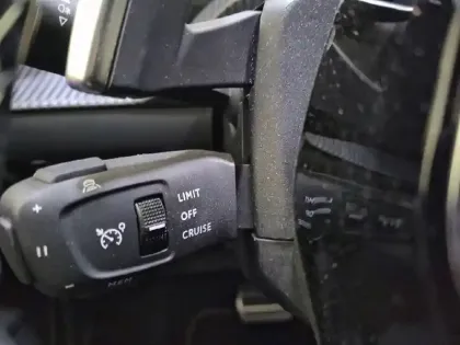 Photo 26 Peugeot 208  Hybrid 110 e-DCS6