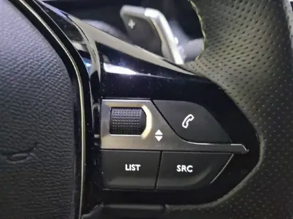 Photo 28 Peugeot 208  Hybrid 110 e-DCS6