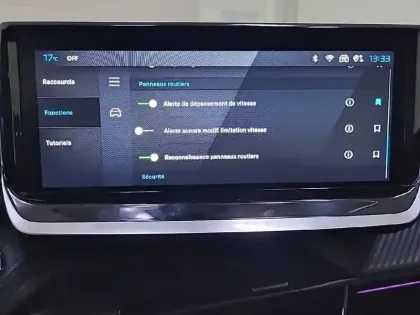 Photo 22 Peugeot 208  Hybrid 110 e-DCS6