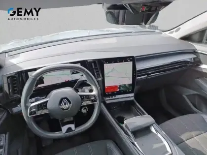 Photo 7 Renault Austral  E-Tech hybrid 200