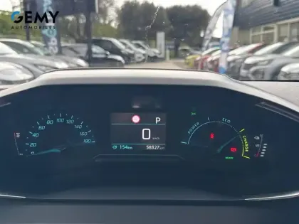 Photo 14 Peugeot 2008  Electrique 136 ch