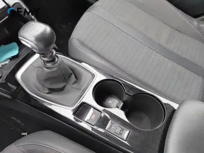 Photo 13 Peugeot 208  PureTech 100 S&S BVM6