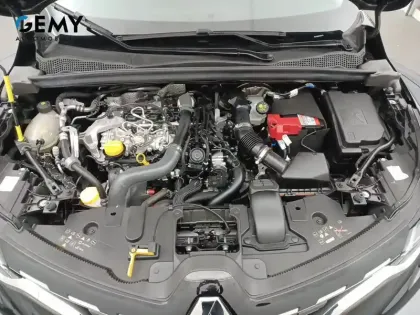 Photo 41 Renault Captur  mild hybrid 140
