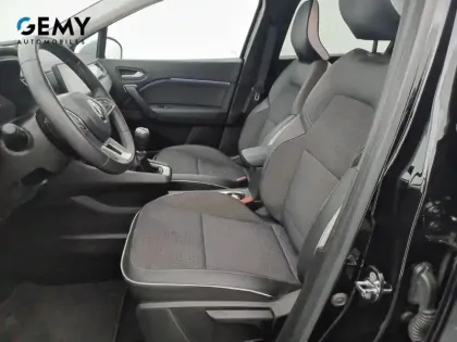 Photo 38 Renault Captur  mild hybrid 140