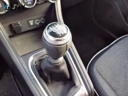 Photo 11 Renault Captur  mild hybrid 140