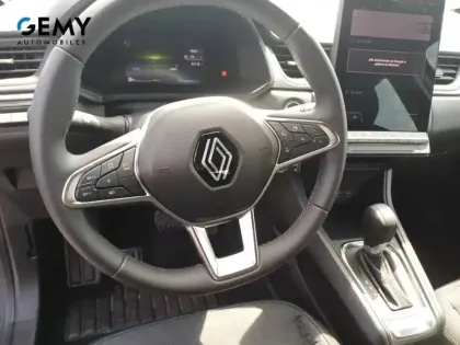 Photo 12 Renault Captur  E-Tech full hybrid 145 ch