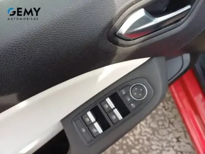 Photo 29 Renault Clio Gén. V (BJA) Ph1 Intens 5