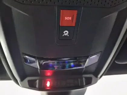 Photo 25 Peugeot 208  Hybrid 110 e-DCS6