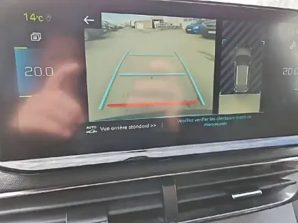 Photo 14 Peugeot 3008  Hybrid 225 e-EAT8