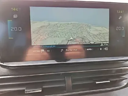 Photo 17 Peugeot 3008  Hybrid 225 e-EAT8