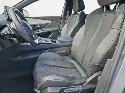 Photo 10 Peugeot 3008  Hybrid 225 e-EAT8