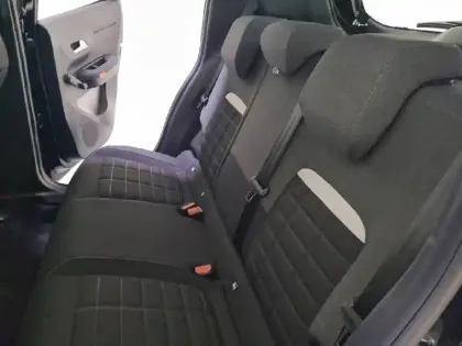 Photo 38 Citroën C3 Gén. IV Ph1 PLUS 5