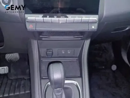 Photo 54 Renault Symbioz  E-Tech full hybrid 145