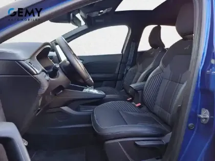 Photo 8 Renault Captur  E-Tech full hybrid 145 ch