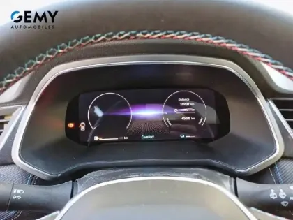 Photo 13 Renault Captur  E-Tech full hybrid 145 ch