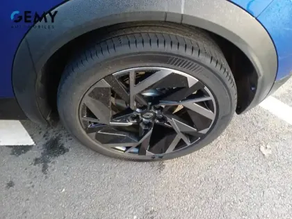 Photo 10 Renault Captur  E-Tech full hybrid 145 ch