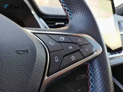 Photo 14 Renault Captur  E-Tech full hybrid 145 ch