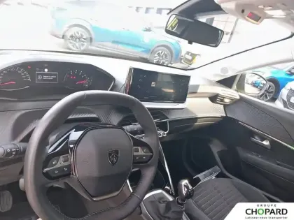 Photo 43 Peugeot 208  PureTech 100 S&S BVM6