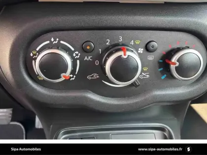 Photo 16 Renault Twingo  III TCe 95