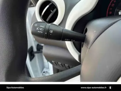 Photo 19 Renault Twingo  III TCe 95