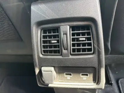 Photo 22 Renault Captur Gén. II (HJB) Ph1 Intens 5