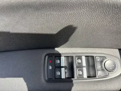 Photo 27 Renault Captur Gén. II (HJB) Ph1 Intens 5