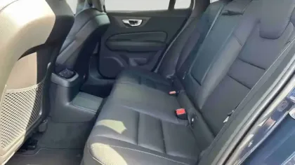 Photo 19 Volvo V60 Gén. II Ph1 NG2 Plus Style Dark 5