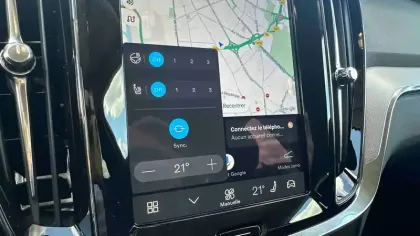 Photo 35 Volvo V60  T6 AWD Hybride Rechargeable 253 ch + 145 ch Geartronic 8