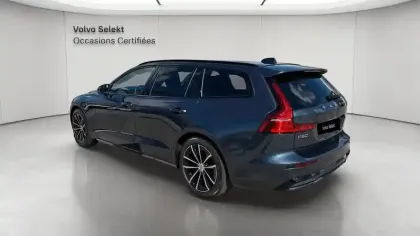 Photo 44 Volvo V60  T6 AWD Hybride Rechargeable 253 ch + 145 ch Geartronic 8