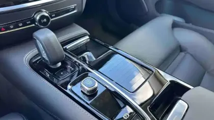 Photo 39 Volvo V60  T6 AWD Hybride Rechargeable 253 ch + 145 ch Geartronic 8