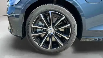 Photo 30 Volvo V60  T6 AWD Hybride Rechargeable 253 ch + 145 ch Geartronic 8