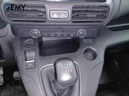 Photo 13 Toyota Proace  CITY MEDIUM 1.5L 100 D-4D BVM5