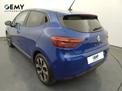 Photo 45 Renault Clio  E-Tech full hybrid 145