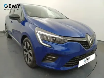 Photo 49 Renault Clio  E-Tech full hybrid 145