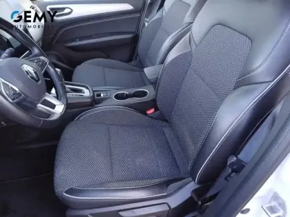 Photo 8 Renault Arkana  E-Tech hybride 145 - 22