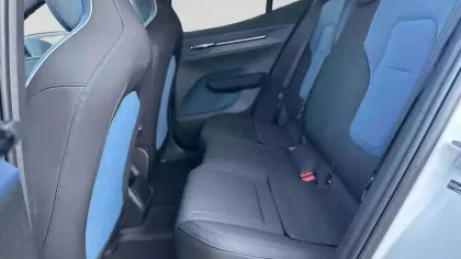 Photo 19 Volvo Ex30  Single Extended Range 272 ch 1EDT