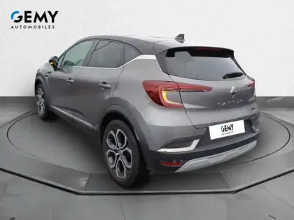 Photo 6 Renault Captur  E-Tech full hybrid 145