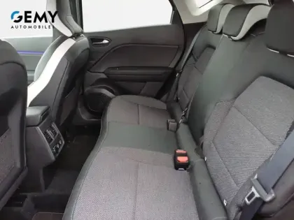 Photo 9 Renault Captur  E-Tech full hybrid 145