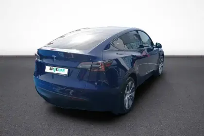 Photo 49 Tesla Model Y  Standard RWD